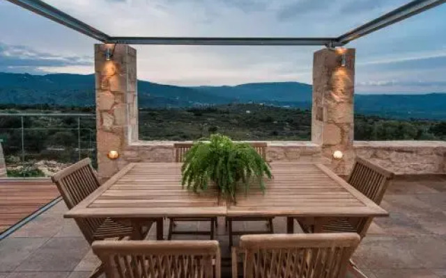 Kaminia Villa
