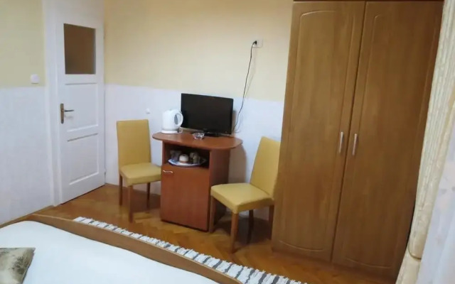 Split Center Apartments