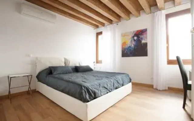 The Lion's House APT1