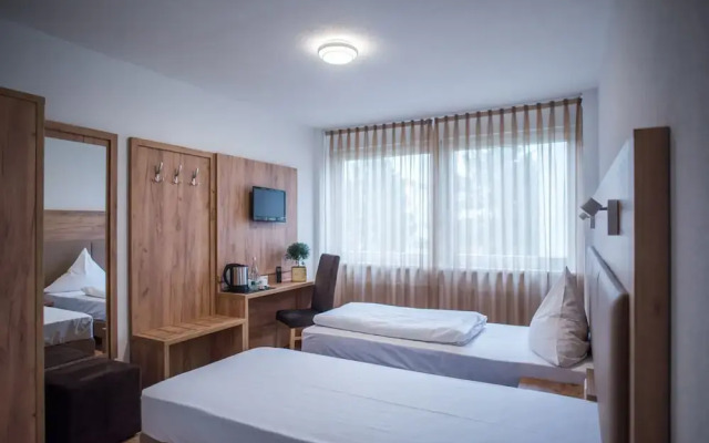 Hotel Leo