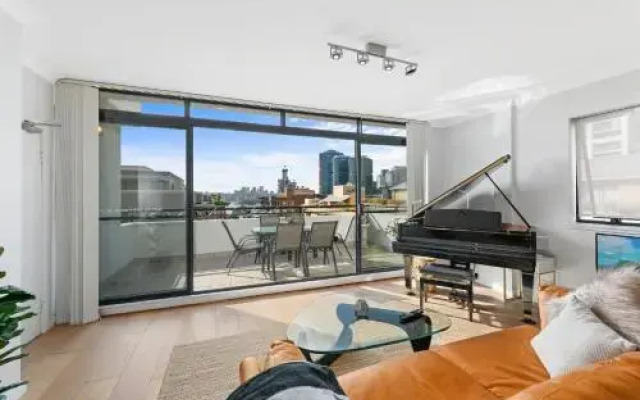 Good location apartment darling harbour