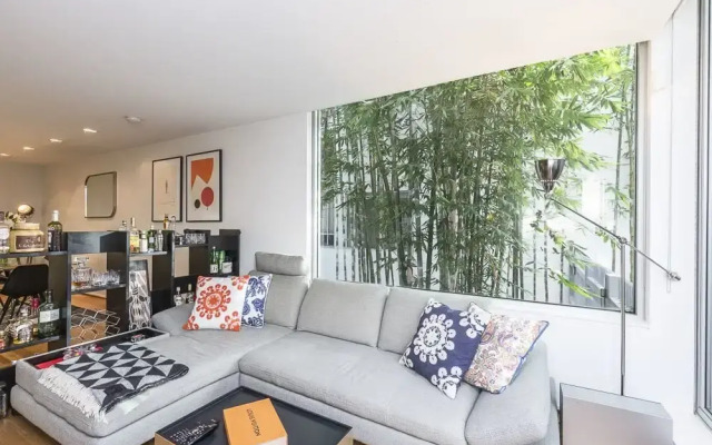 Two Storey Lux Apartment Near CBD