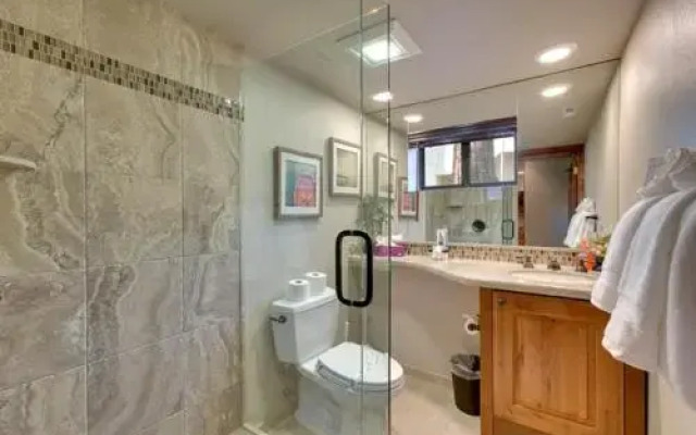 Pine Tree Chalet by RedAwning