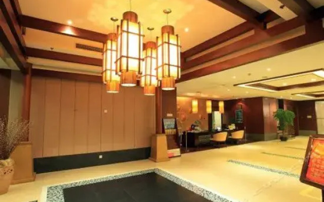 Grand Hotel - Metro Branch