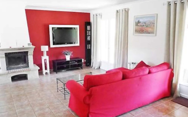 Holiday Home (LOG160)