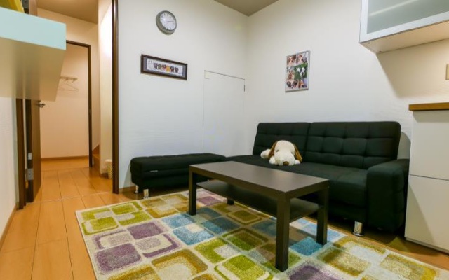 73 Accom Entire Home Nearby Kujo Market and Stn Certified By Osaka City Regulation – Hotel Rooms – Osaka