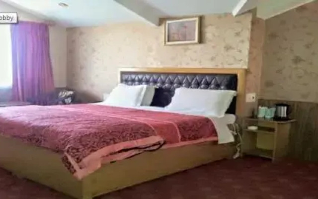 Forest Hill Resorts