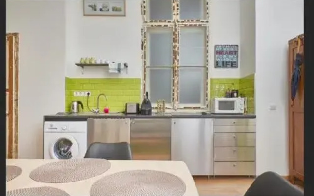 Central Design Home Budapest