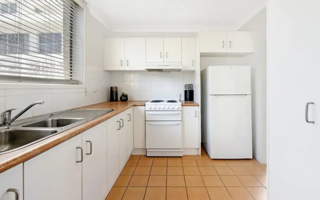 Beachside Unit Near Convention Centre