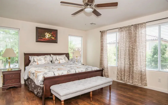 Grey High Roller - 4Bd 3Ba