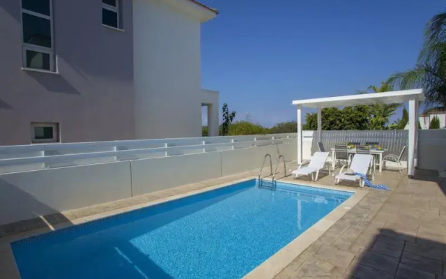 Villa Elpida