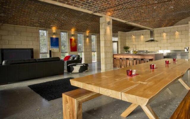 Fleets Luxury Accommodation - Margaret River