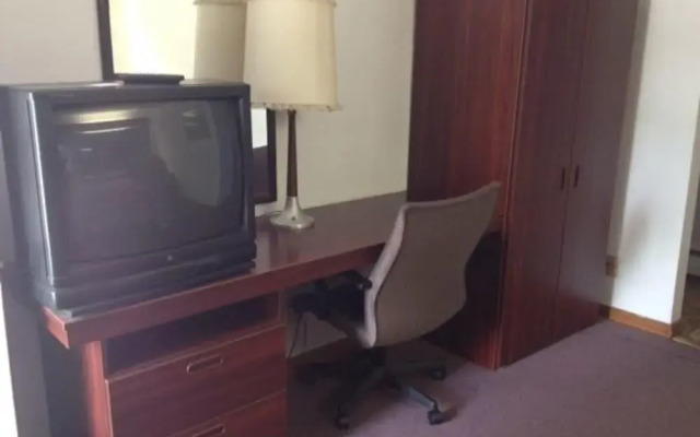 Orchard Park Inn