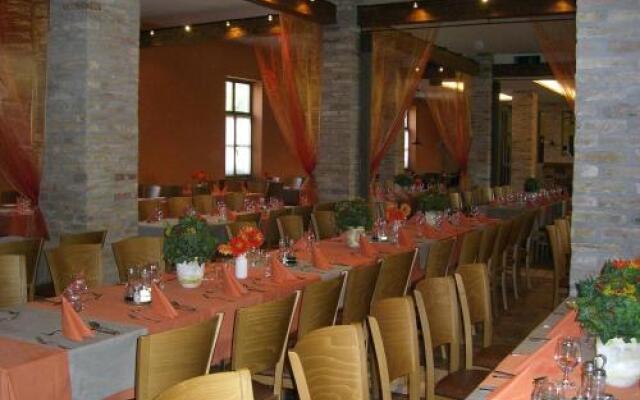 Sarlospuszta Club Hotel