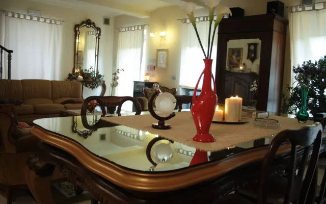 Casaforte Alba In Langa