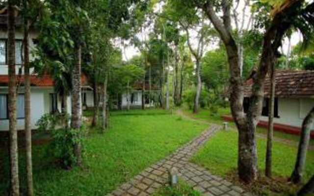 Shanthitheeram Resort – Outside – Muhamma