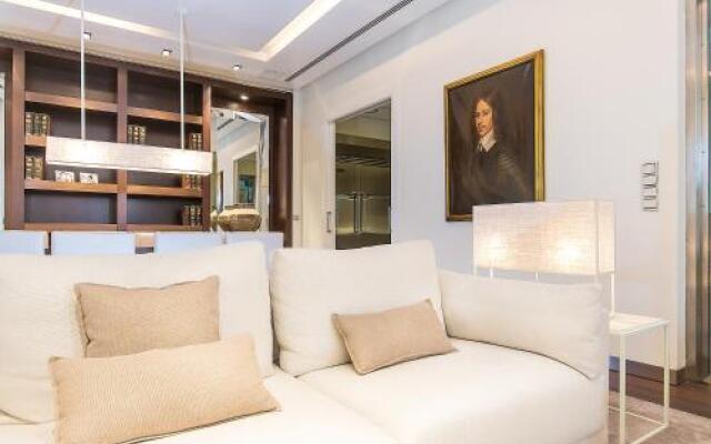 Valencia Luxury Apartments