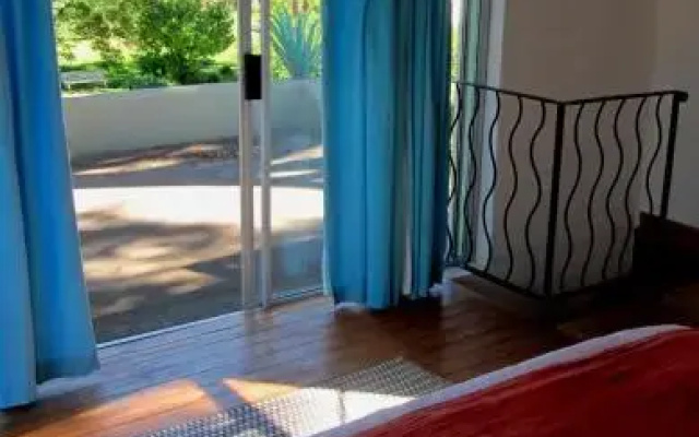 Bluegum Cottage B&B and Self Catering