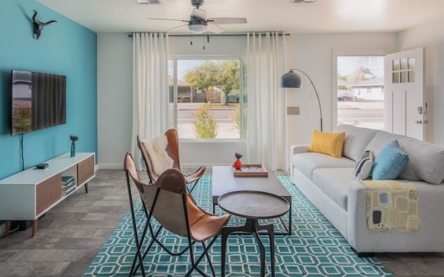 Spacious 4BR Home Pool by WanderJaunt