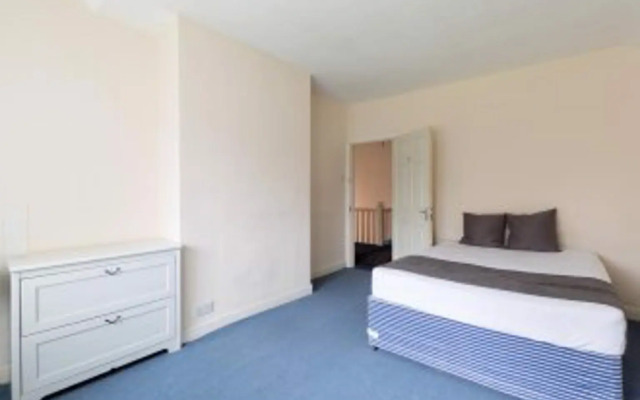 Birmingham Guest House 4