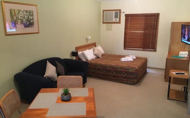 Second Valley Motel