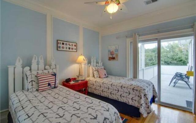 Cameron Boulevard 3901 by RedAwning