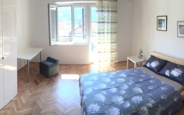 Apartmani Peranovic-Zlatne Njive