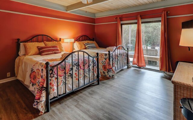 Pelican 7 by RedAwning