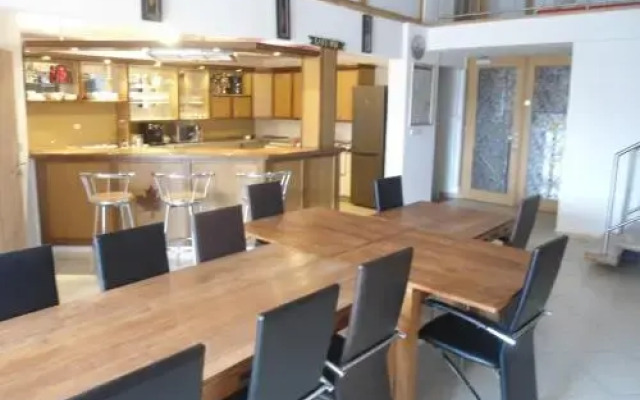 Club Canada Family House sauna wifi free parking