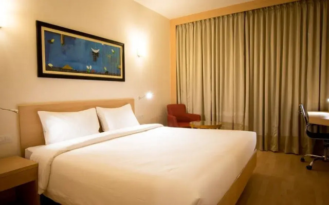 Red Fox Hotel Trichy