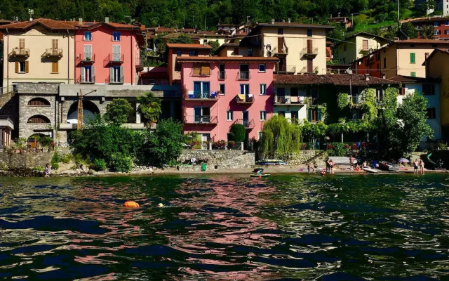 Nest on the Lake Lezzeno