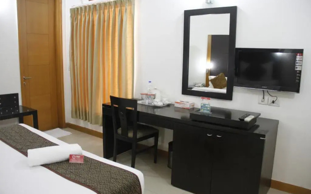 OYO Premium Near Cyber Park