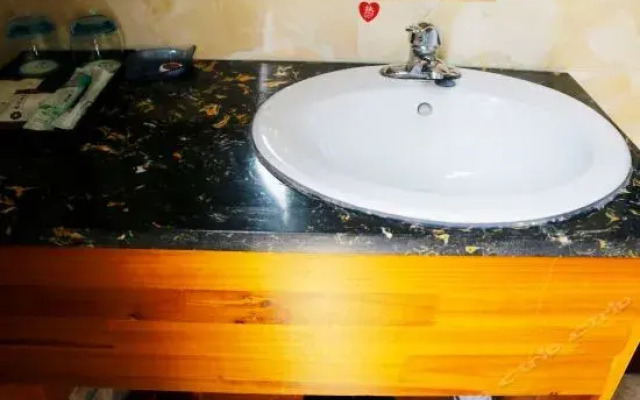 Luzhou Shangyou Hotel