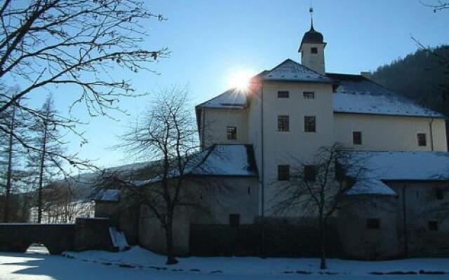 Ferienwohnung Schloss Dornbach