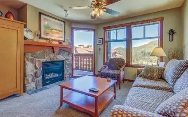 Eagle Springs East 402: Buffaloberry Suite