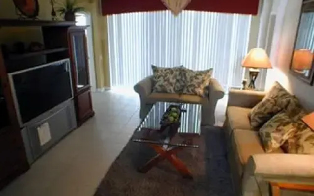 Basnett Villa 7795