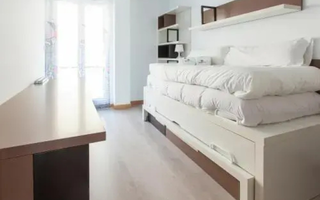 Mogel - Basque Stay