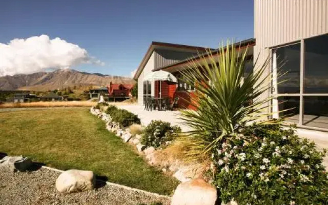 Lake Tekapo Holiday Homes