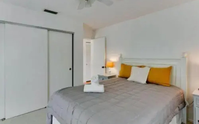 North Beach Village Unit 40