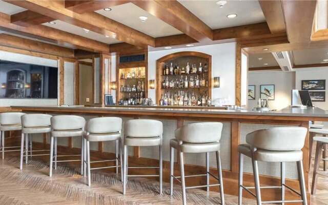 Ritz Carlton Vail #4 4 Br Condo