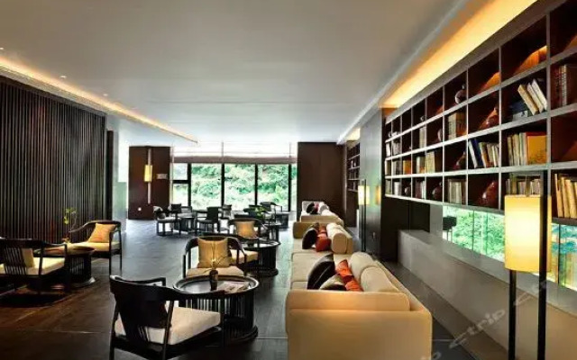 Hongzhushan Hotel