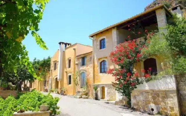 Kamares Houses