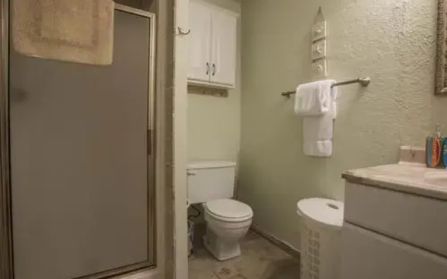 Amazing Views Of Beach And Bay 2br Condo
