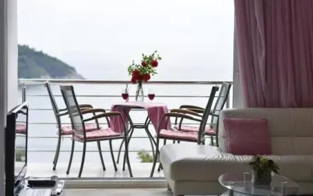Apartment Residence Ambassador