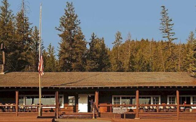 Roosevelt Lodge & Cabins