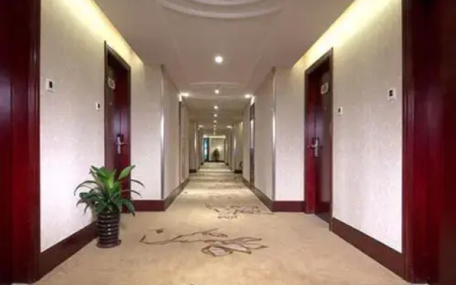 Vienna Hotel Dongguan Changping Avenue