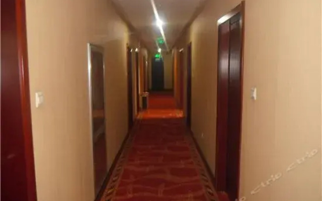 Yaojin Business Hotel