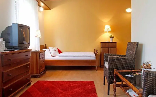 Queen Teuta Palace Resort