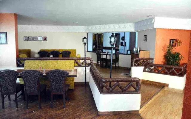 OYO Premium Vidya Nagar