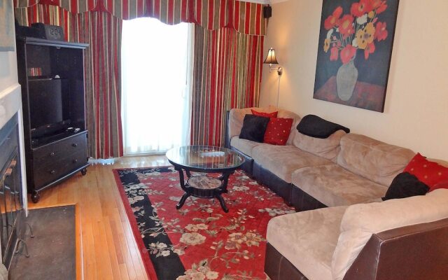 Harbour Island 46G 2 Br townhouse by RedAwning